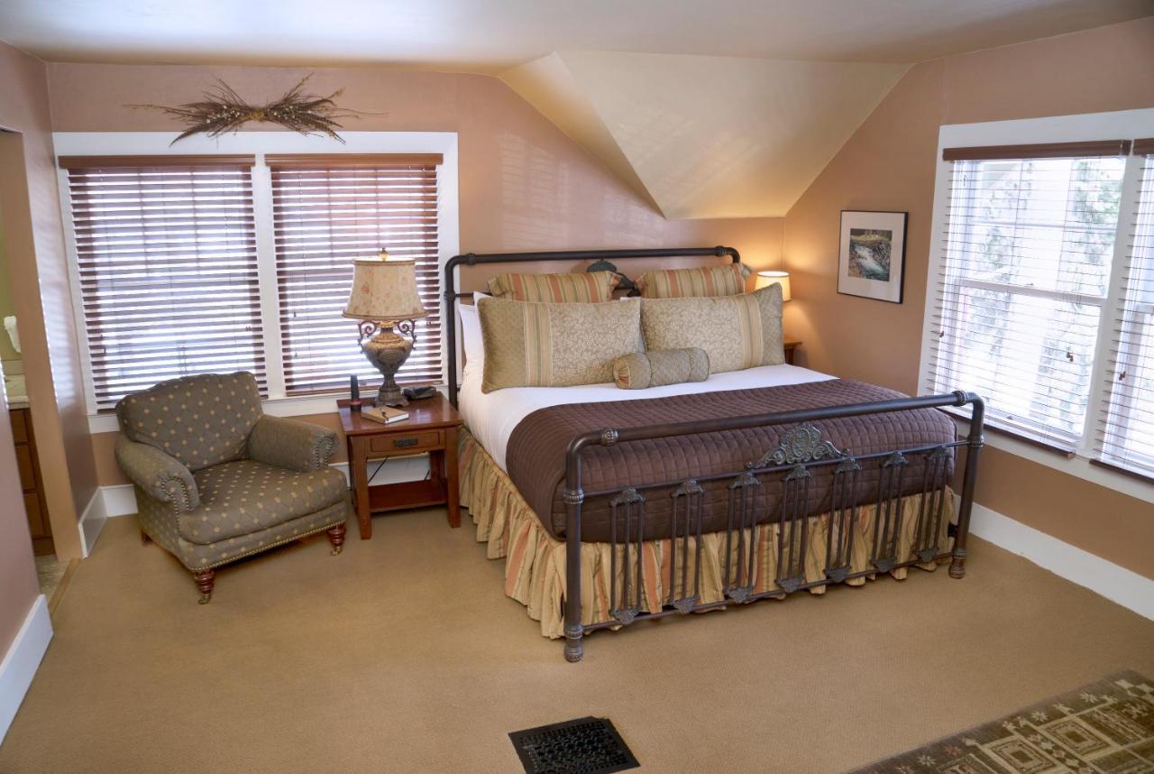 Lara House Bed And Breakfast 벤드 외부 사진
