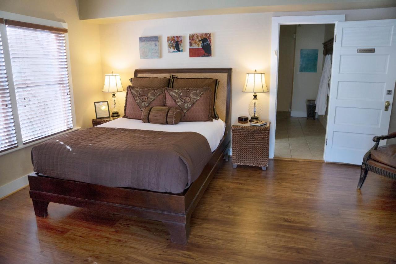 Lara House Bed And Breakfast 벤드 객실 사진